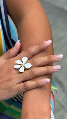 Bague marguerite blanche réglable