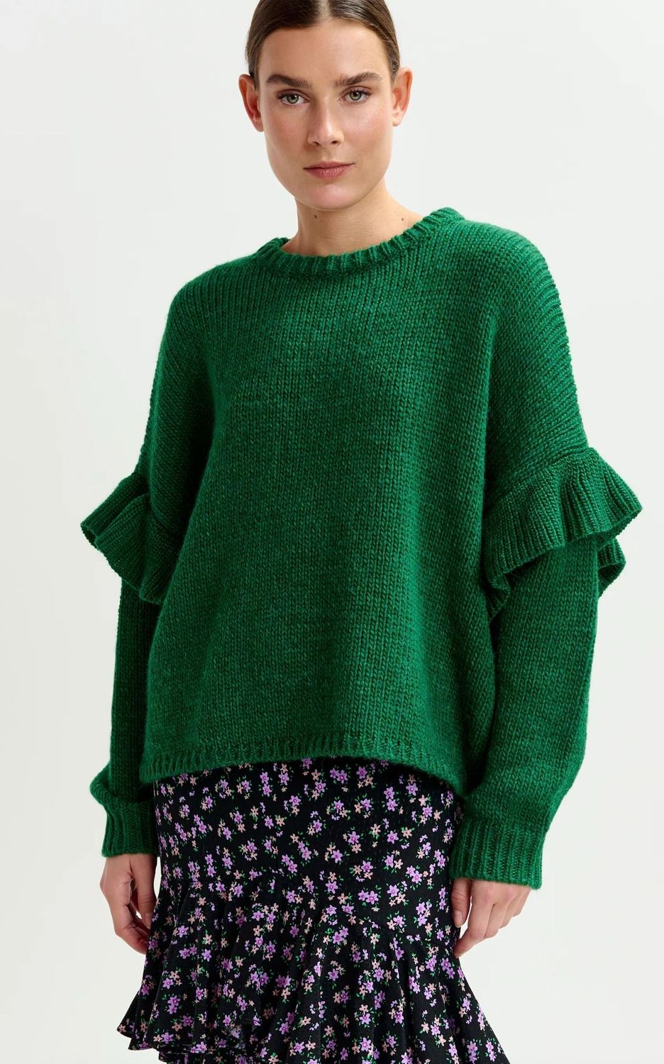 Pull en laine mélangée à volants vert
