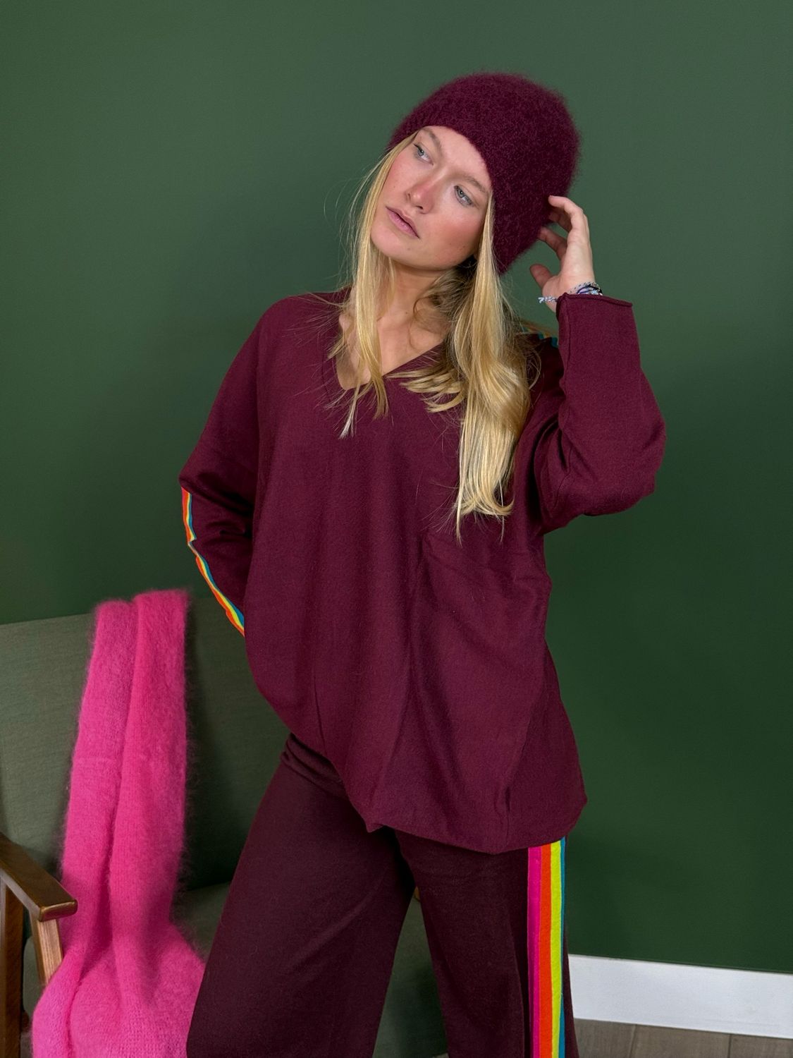 Pull V arc en ciel bordeaux Pull V arc en ciel bordeaux