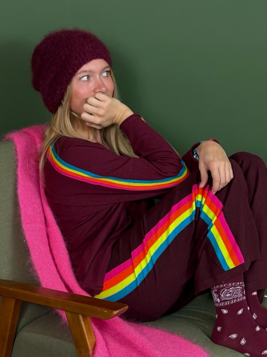 Pantalon arc en ciel bordeaux Pantalon arc en ciel bordeaux