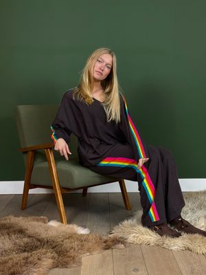 Pull V arc en ciel chocolat Pull V arc en ciel chocolat