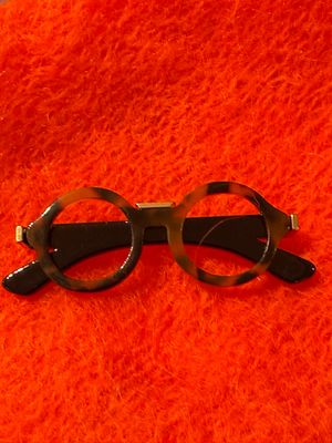 Broche lunettes