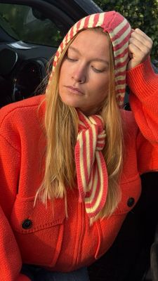 Cagoule orange ligne jaune