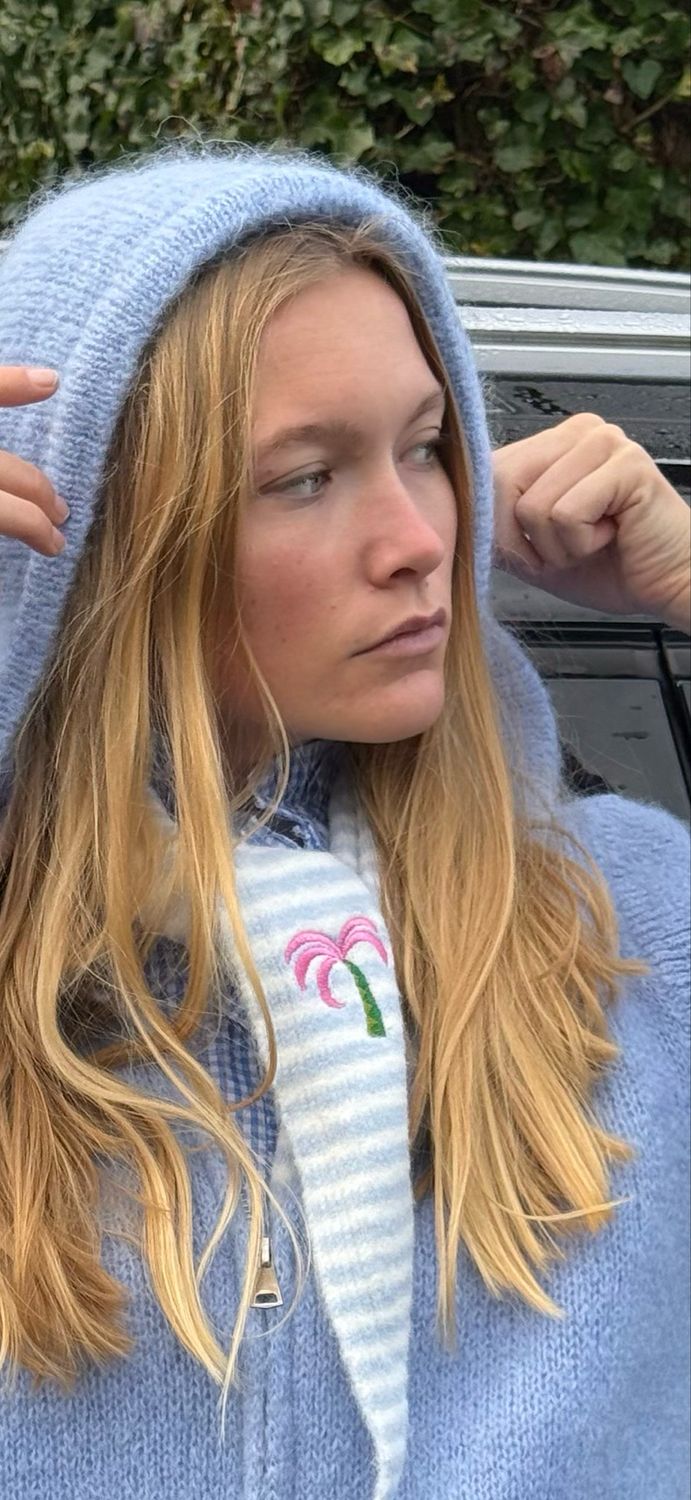 Gilet capuche ciel Gilet capuche ciel