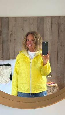 Veste fluo jaune la Cabane