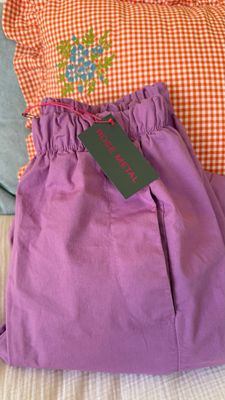 Pantalon magique lilas Pantalon magique lilas
