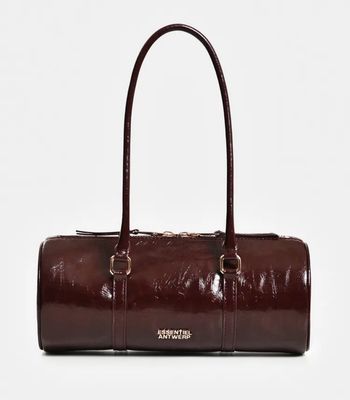 Sac à main Essentiel en faux cuir verni marron Sac à main Essentiel en faux cuir verni marron