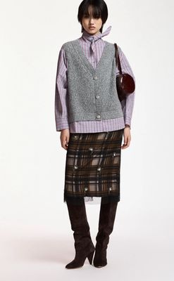 Chemise Essentiel avec gilet superposé grise, bleu clair et rouge Chemise Essentiel avec gilet superposé grise, bleu clair et rouge