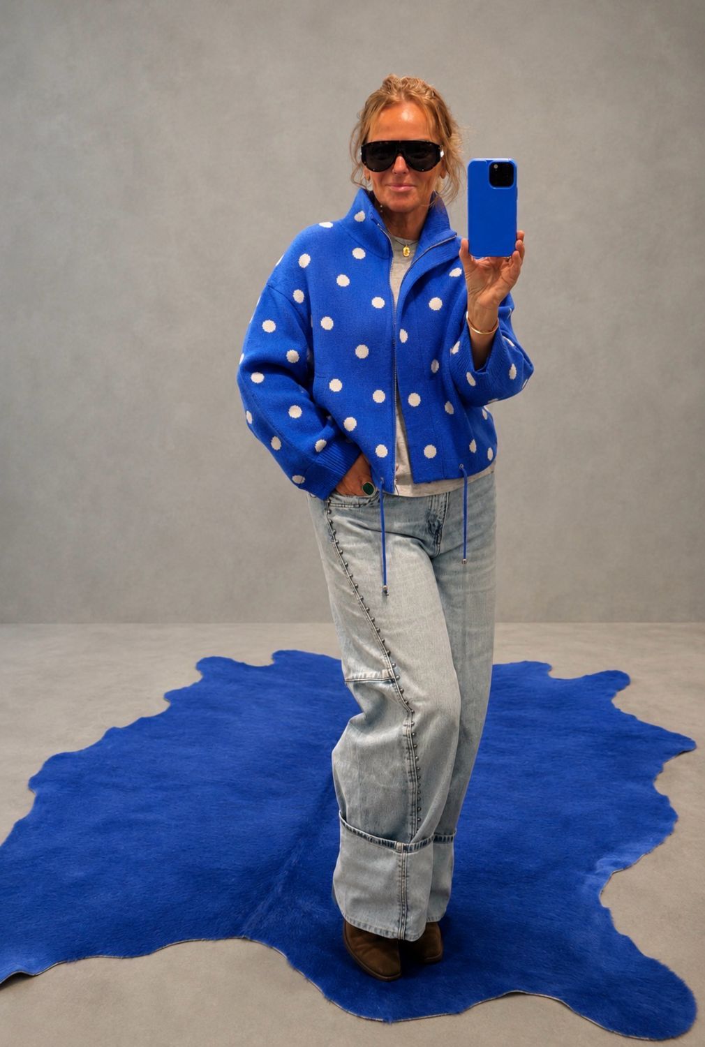 Pull pois bleu bic