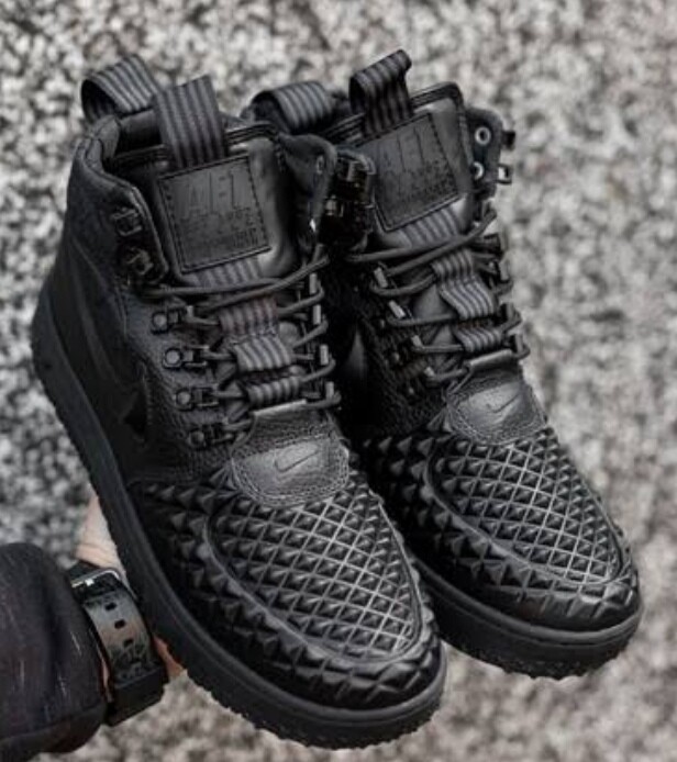 Nike lunar