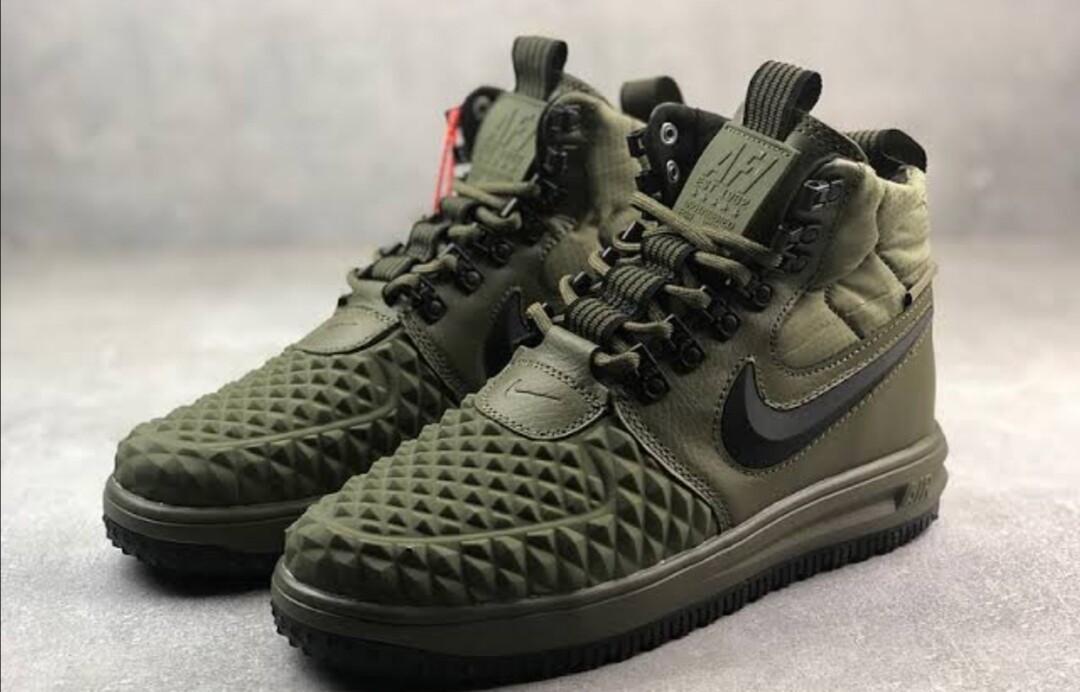 Nike lunar
