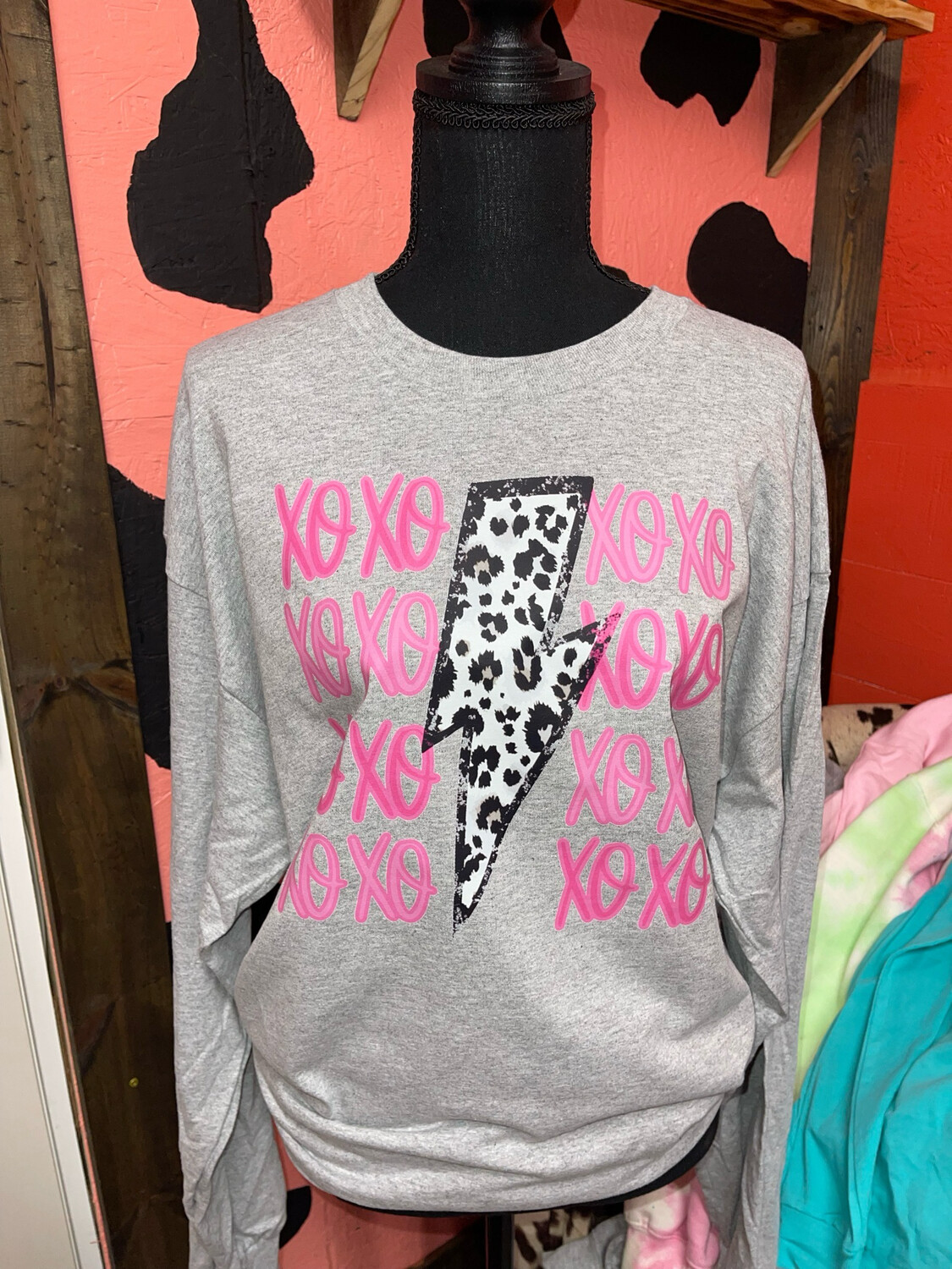 Light Bolt Xoxo Long Sleeve