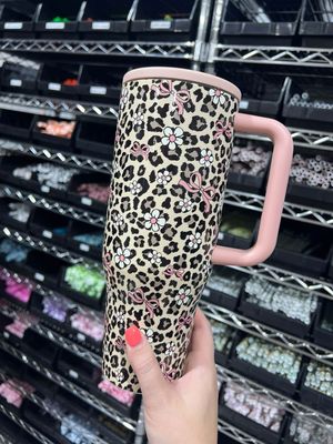 40oz Spill Proof Cheetah Bows Tumbler
