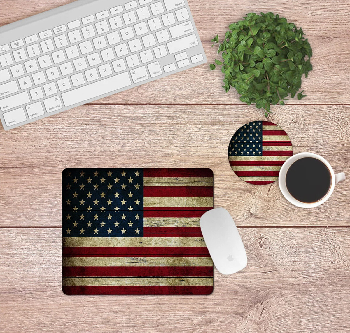 Wooden American Flag Desk Set