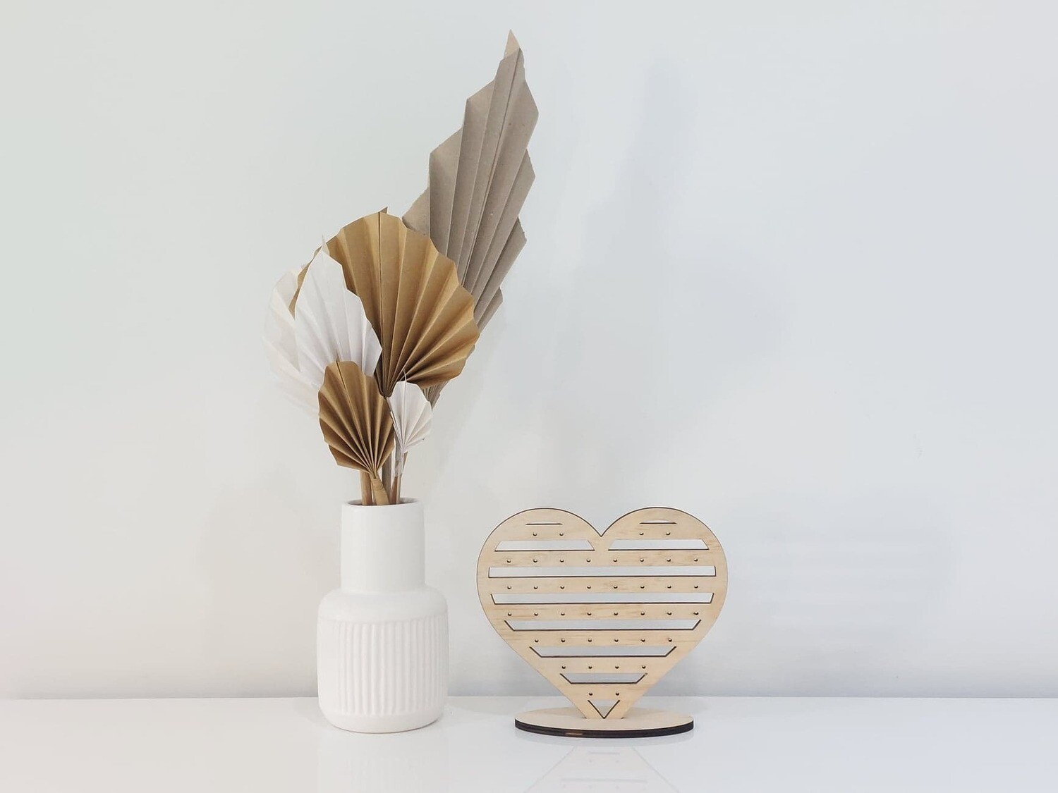 Earring Heart Stand
