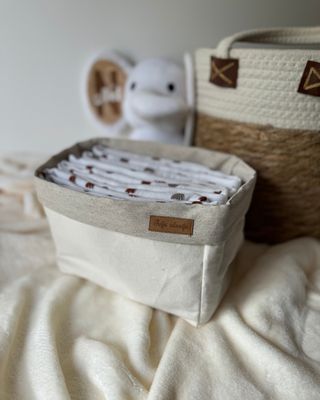 Večnamenska platnena košarica + 4 tetra pleničke (mavrice)