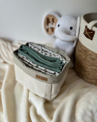 Večnamenska platnena košarica + 4 tetra pleničke (trikotniki-mint)