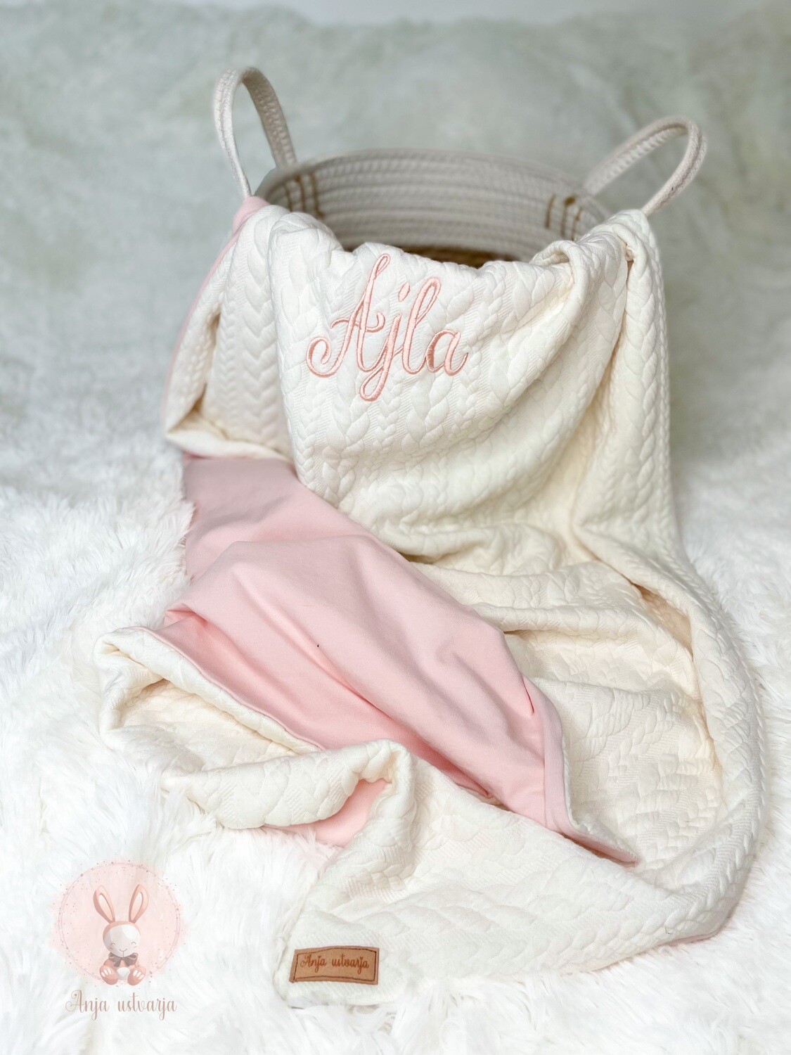 Odejica umazano bela-roza ali mint