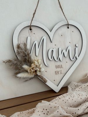 Leseno srce Mami - dekoracija s suhim cvetjem