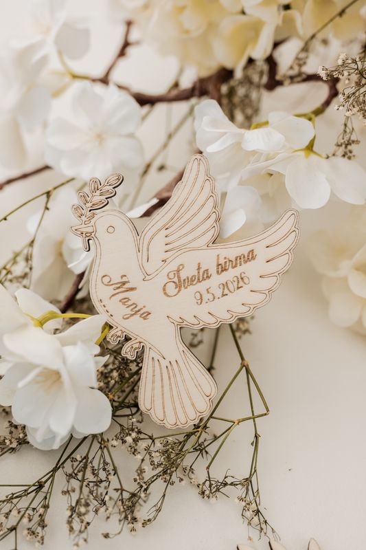 Lesena zahvalnica za goste – magnetek golobček