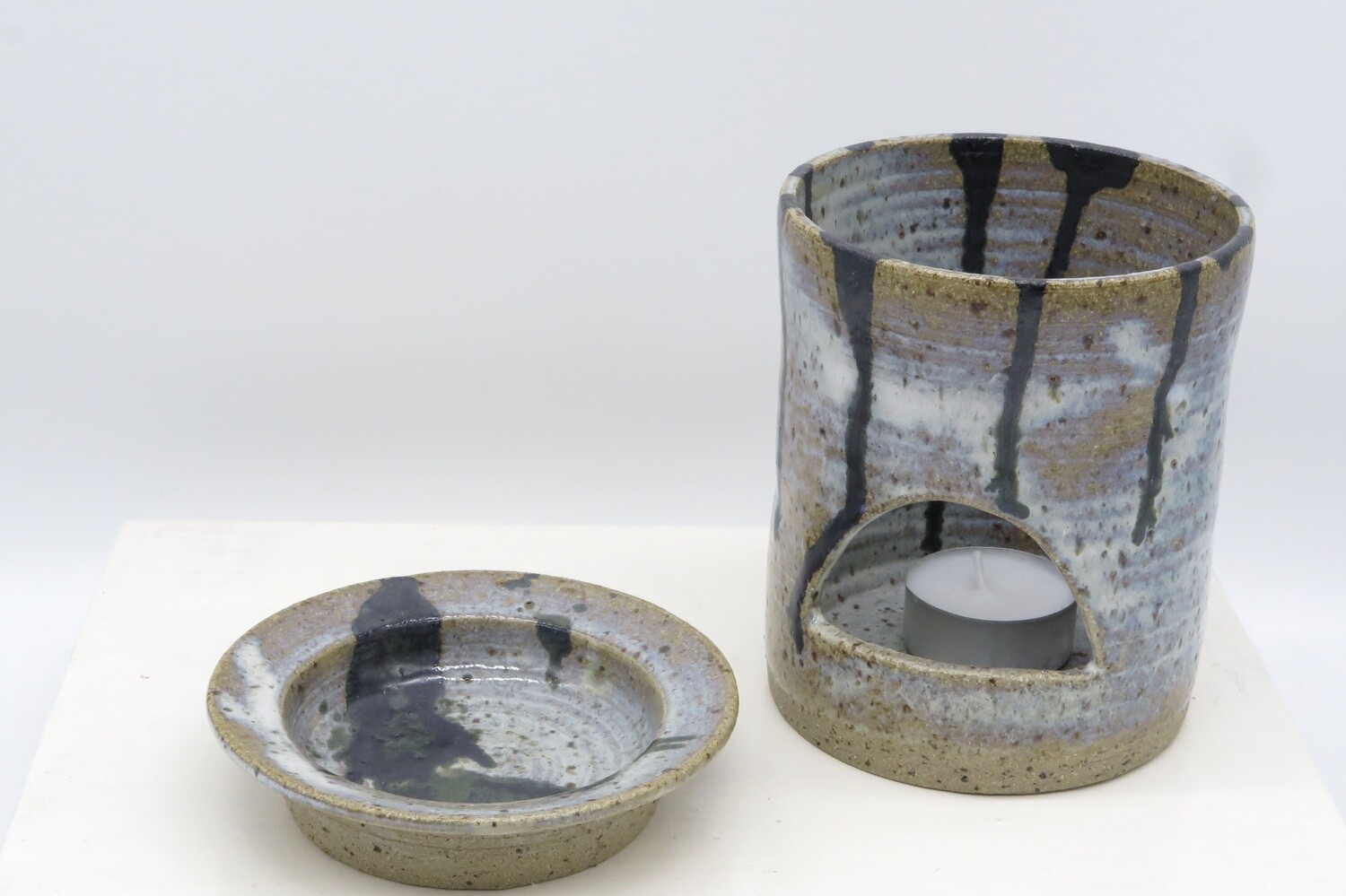 Oil Burner - Flecked white and green.