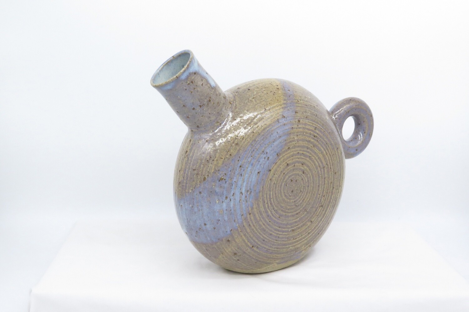 Pourer/vase - Opal