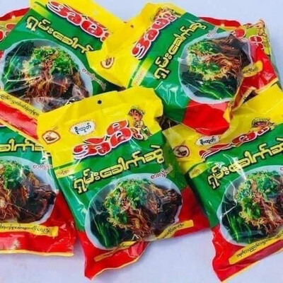 အဲမီး ရှမ်းခေါက်ဆွဲ 120g