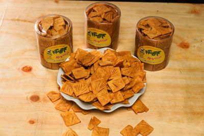 နန်းလွင်ဦး တို့ဟူးကြော် (240g)