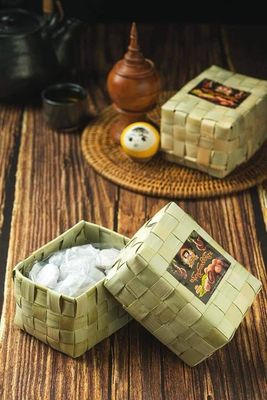 တို့ဝေါသူ မန်ကျည်းဖလိပ်ပြားဘူး (125g)