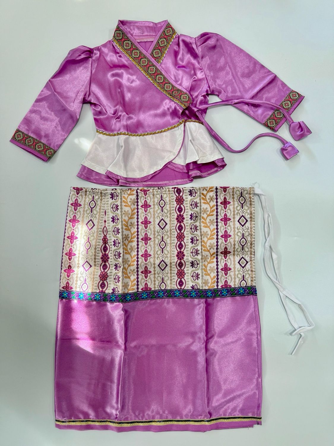 ကလေး ရှမ်းရိုးရာဝတ်စုံ (size- 1-2 Year) (ခရမ်းရောင်)