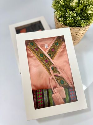ကလေး ရှမ်းရိုးရာဝတ်စုံ (size- 0- 18 Months) (ပုဇွန်ဆီရောင် ရွှေရောင်ကွပ်)