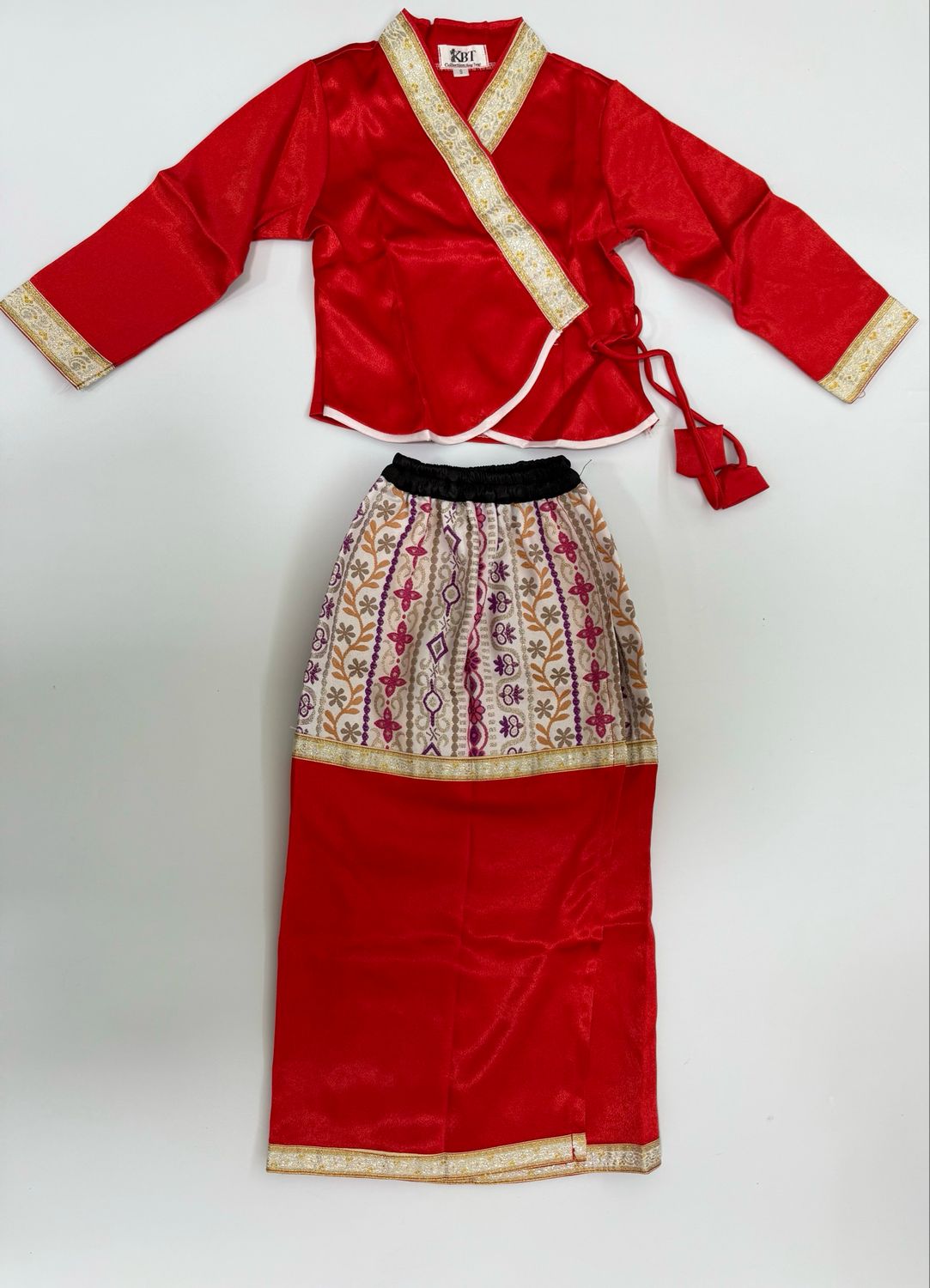 ကလေး ရှမ်းရိုးရာဝတ်စုံ (size- 2- 3 Year) (အနီရောင် ရွှေရောင်ကွပ်)