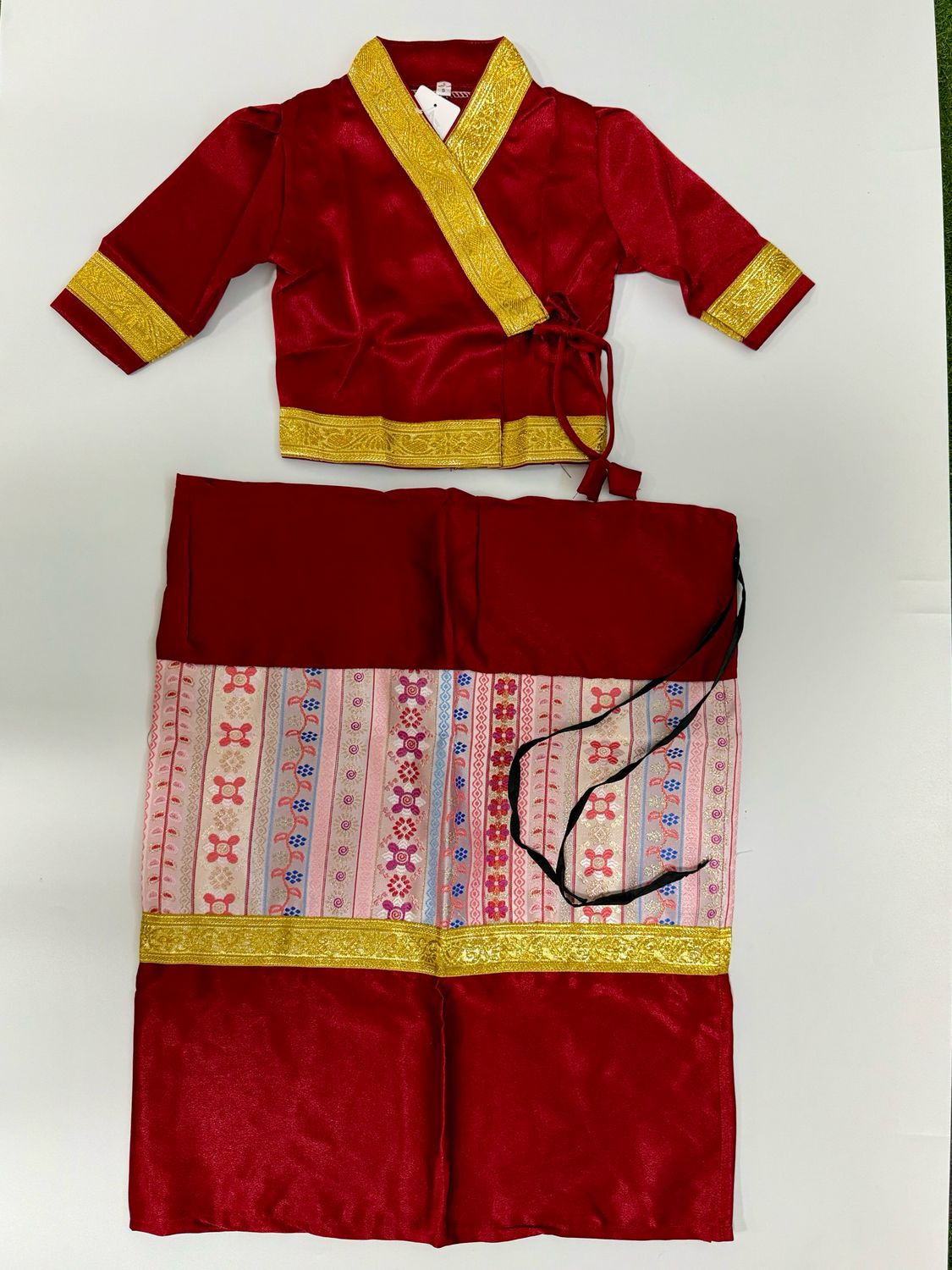 ကလေး ရှမ်းရိုးရာဝတ်စုံ (size- 0- 18 Months) (ကြက်သွေးရောင်)