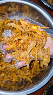 မန္တလေးလက်ရာ ငါးကြွပ်ကြော် 150g