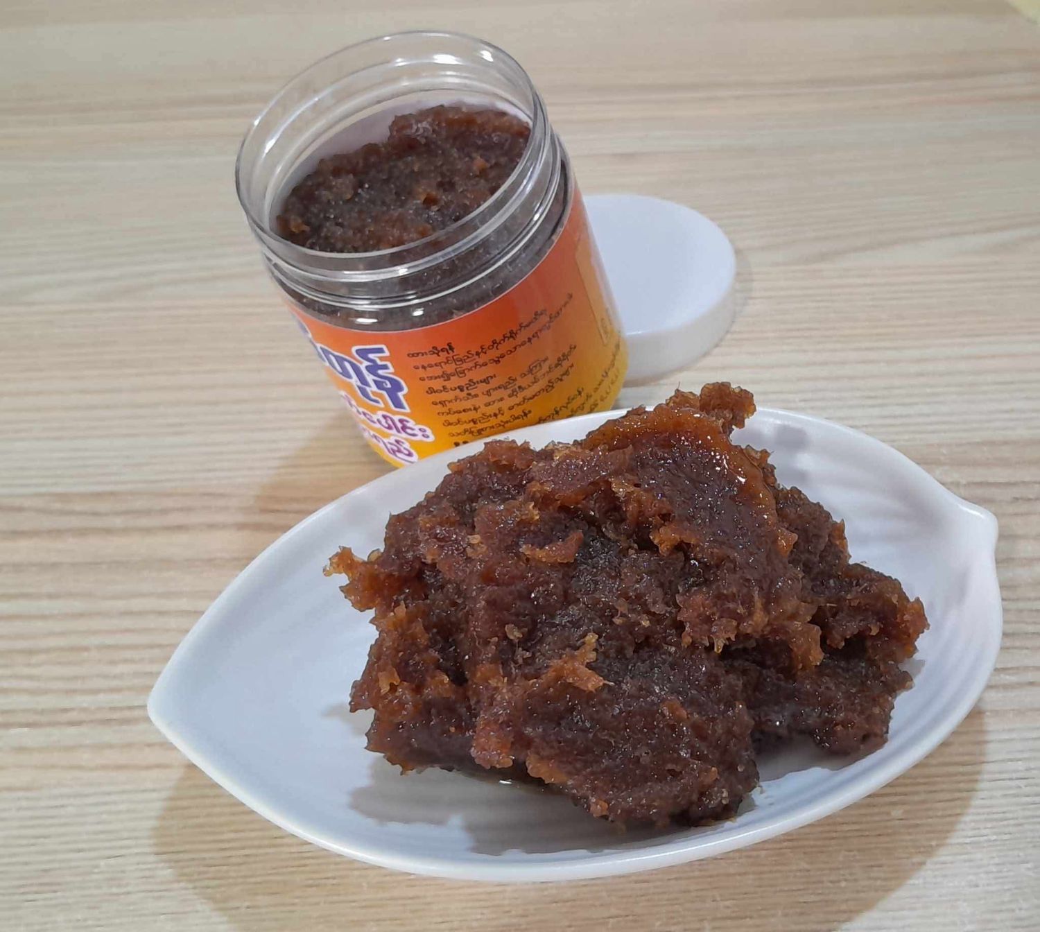 DD Ton ရှောက်ပေါင်းပျားရည် အနှစ် (200g)