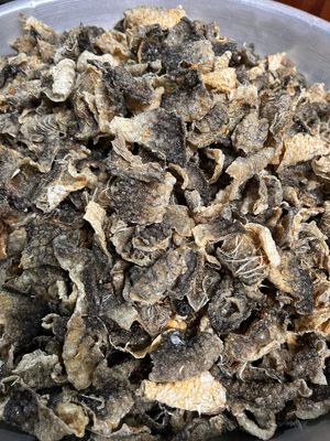 Made In Mandalay ငါးရေခွံကြော် အစပ် (400g)