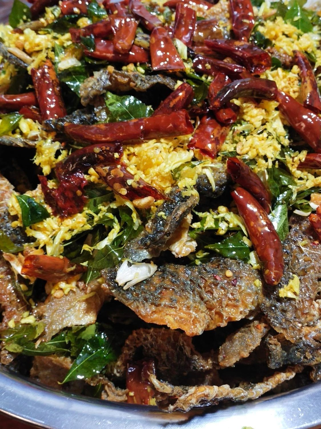 မြတ် ငါးရေခွံကြော် (240g)