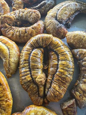 ပန်းခရေ ကဝက်ကင်း ငါးသလောက်ဥကြော် ရှယ်အကြီး (160g) ပန်းခရေ ကဝက်ကင်း ငါးသလောက်ဥကြော် ရှယ်အကြီး (160g)