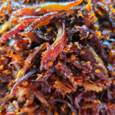 ပန်းခရေ ငါးလိပ်ကြောက် အစပ်ကြော် (160g) ပန်းခရေ ငါးလိပ်ကြောက် အစပ်ကြော် (160g)