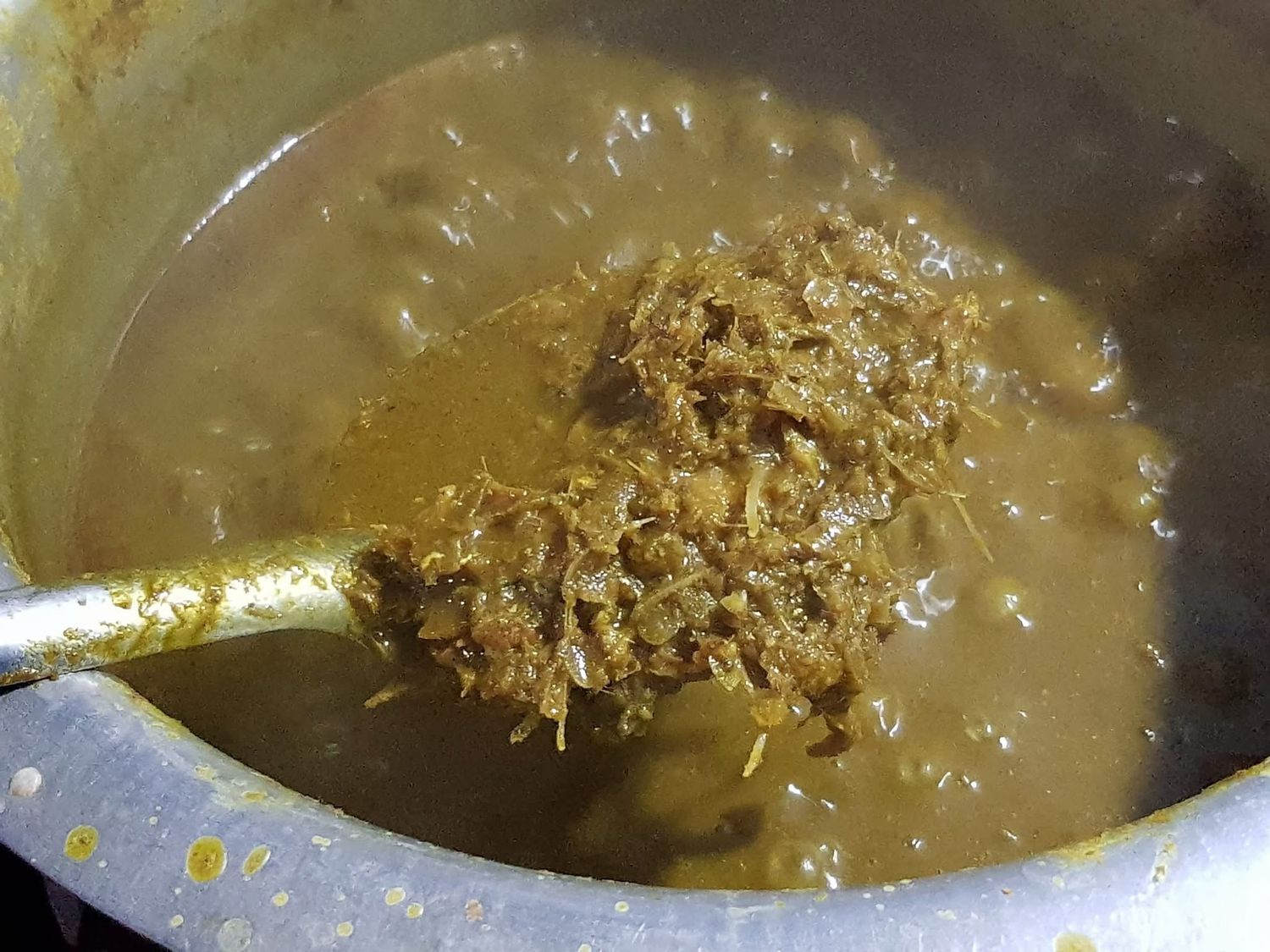 ပန်းခရေ အသင့်ဖျော် ငါးပိရည်ကျိုထုတ် တစ်ခါစား