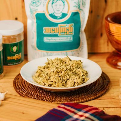 အမေကြည် သရက်ချဉ် (240g)