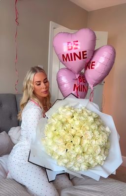 Baby Girl Wants White Roses 💭🤍✨