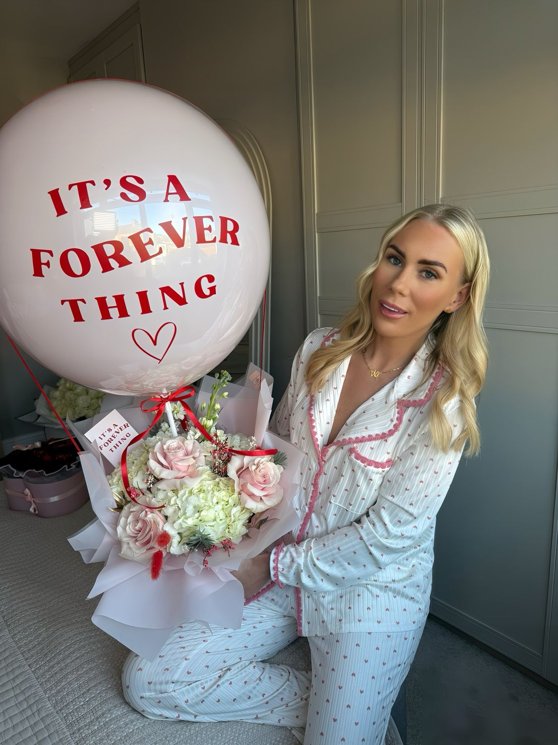 It&#39;s a Forever Thing Hat Box 🌹❤️