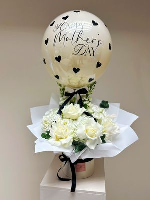 Flower Hatbox And Balloon 🤍