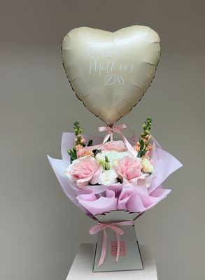 Mother’s Day Heart Balloon and Flower Arrangement 🌸