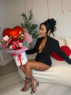 ‘ Adore You’ Flower Arrangement With Heart Balloon 🌹❤️