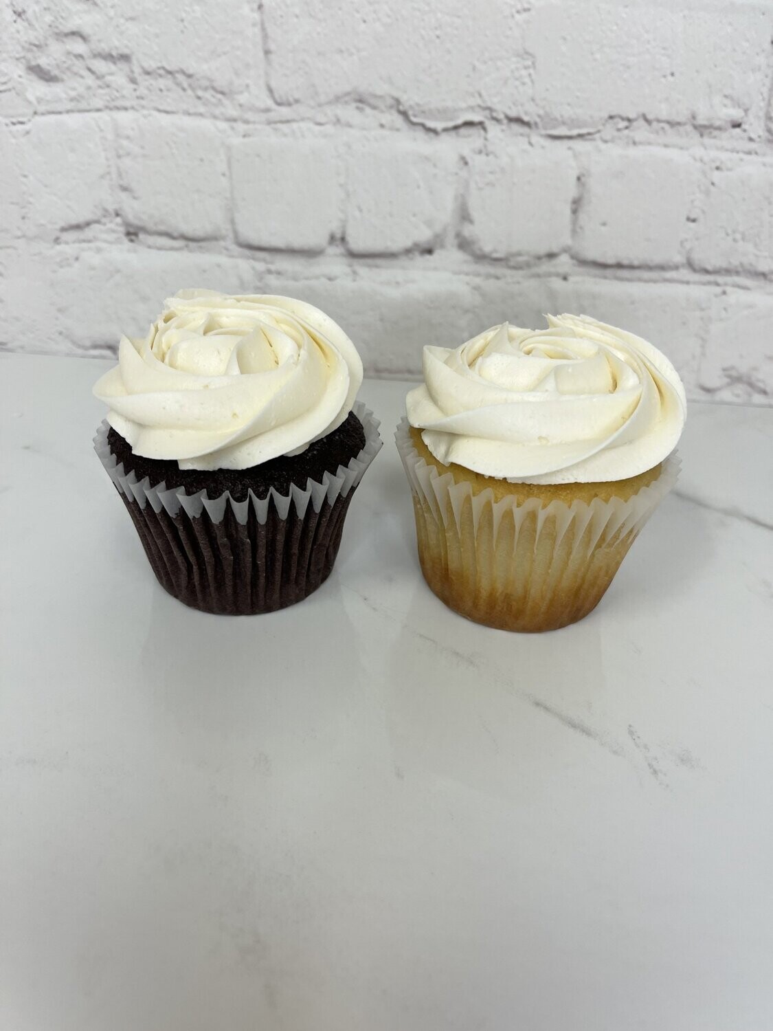 Wedding OMG! Rose Cupcakes (12 pack)