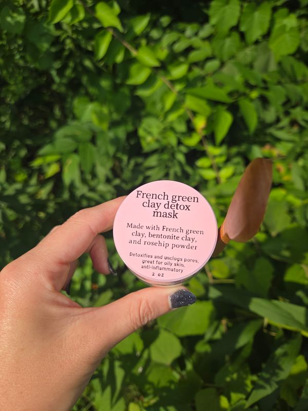 French green clay and rosehip face mask