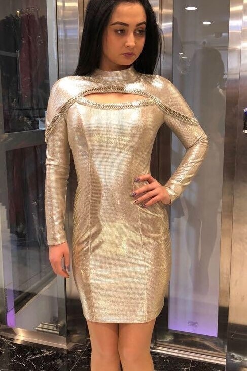 Skiny gold dress