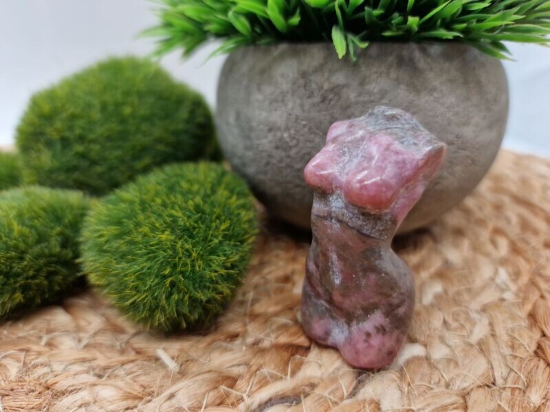 Rhodonit Torso ca. 5cm